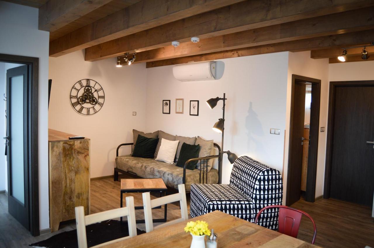 Apartmány Okrouhlá Nový Bor Exterior foto