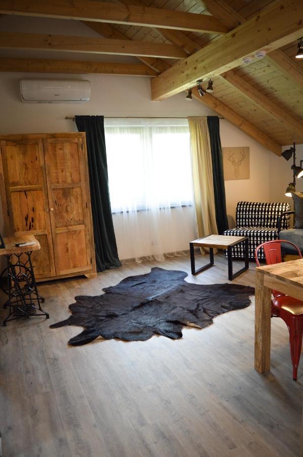 Apartmány Okrouhlá Nový Bor Exterior foto
